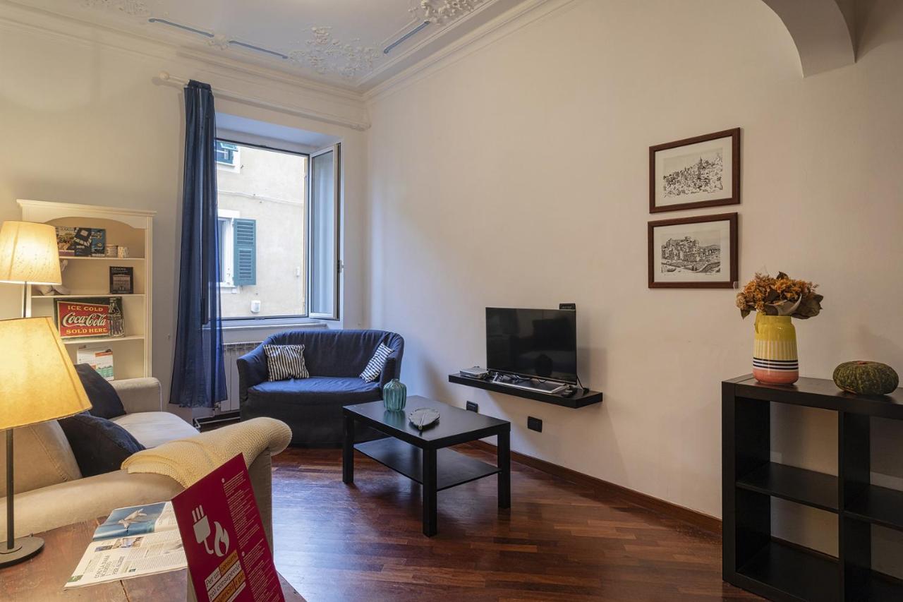 Santa Chiara Apartment By Wonderful Italy جنوة المظهر الخارجي الصورة
