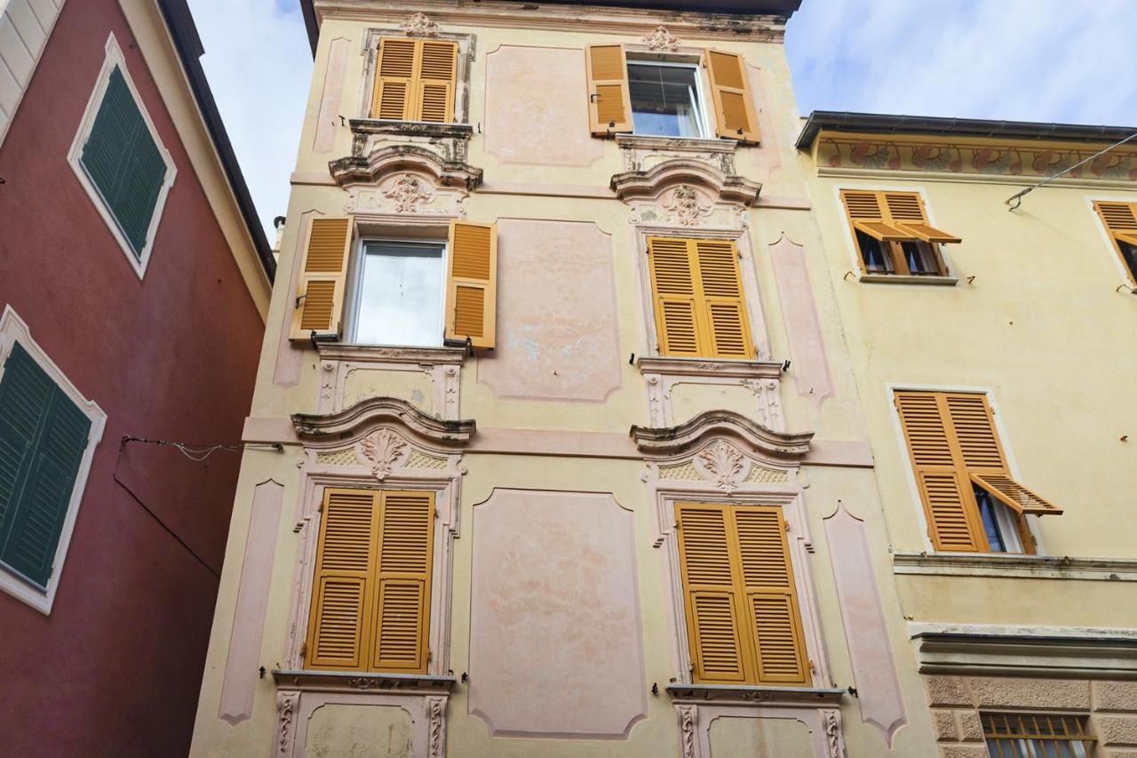 Santa Chiara Apartment By Wonderful Italy جنوة المظهر الخارجي الصورة