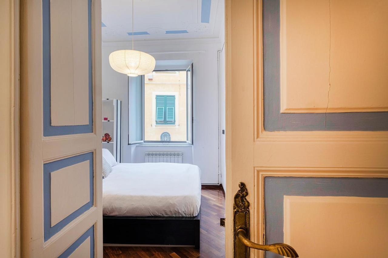 Santa Chiara Apartment By Wonderful Italy جنوة المظهر الخارجي الصورة